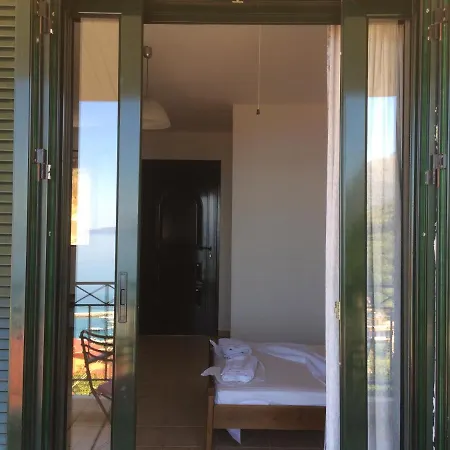 Giannatos' - Makis * Poros (Kefalonia)