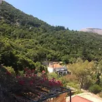 Giannatos' Studios Apartment