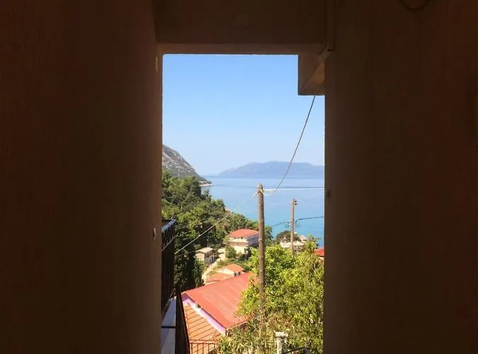 Daire Giannatos' - Makis Poros (Kefalonia)