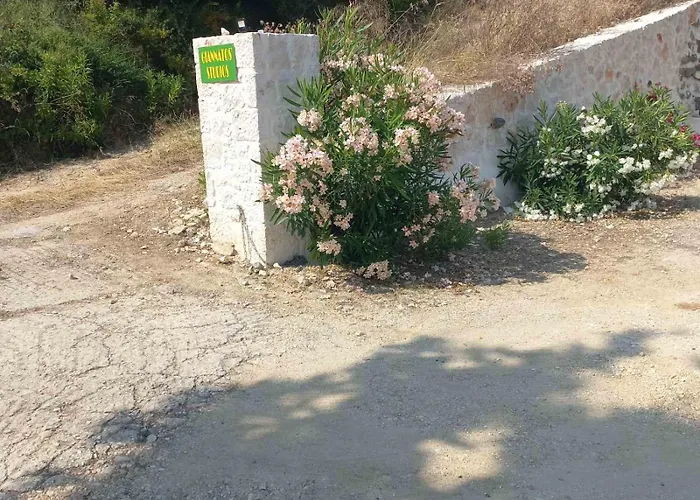 Daire Giannatos' - Makis