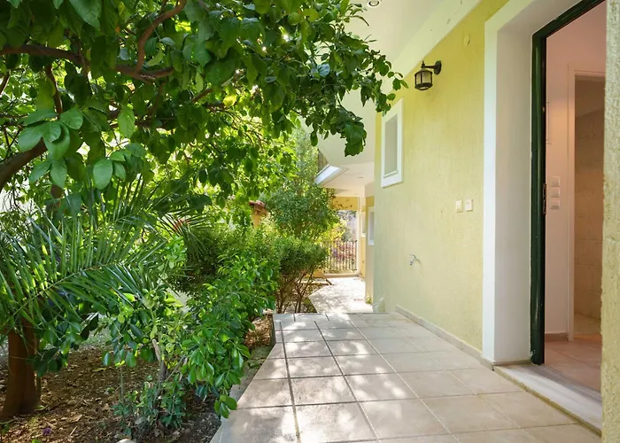 Daire Giannatos' - Makis Poros (Kefalonia)